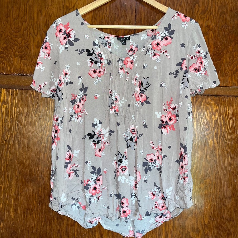 Torrid Size 0 Women's Large Neutral Ditsy Floral V Neck Flowy Shirt